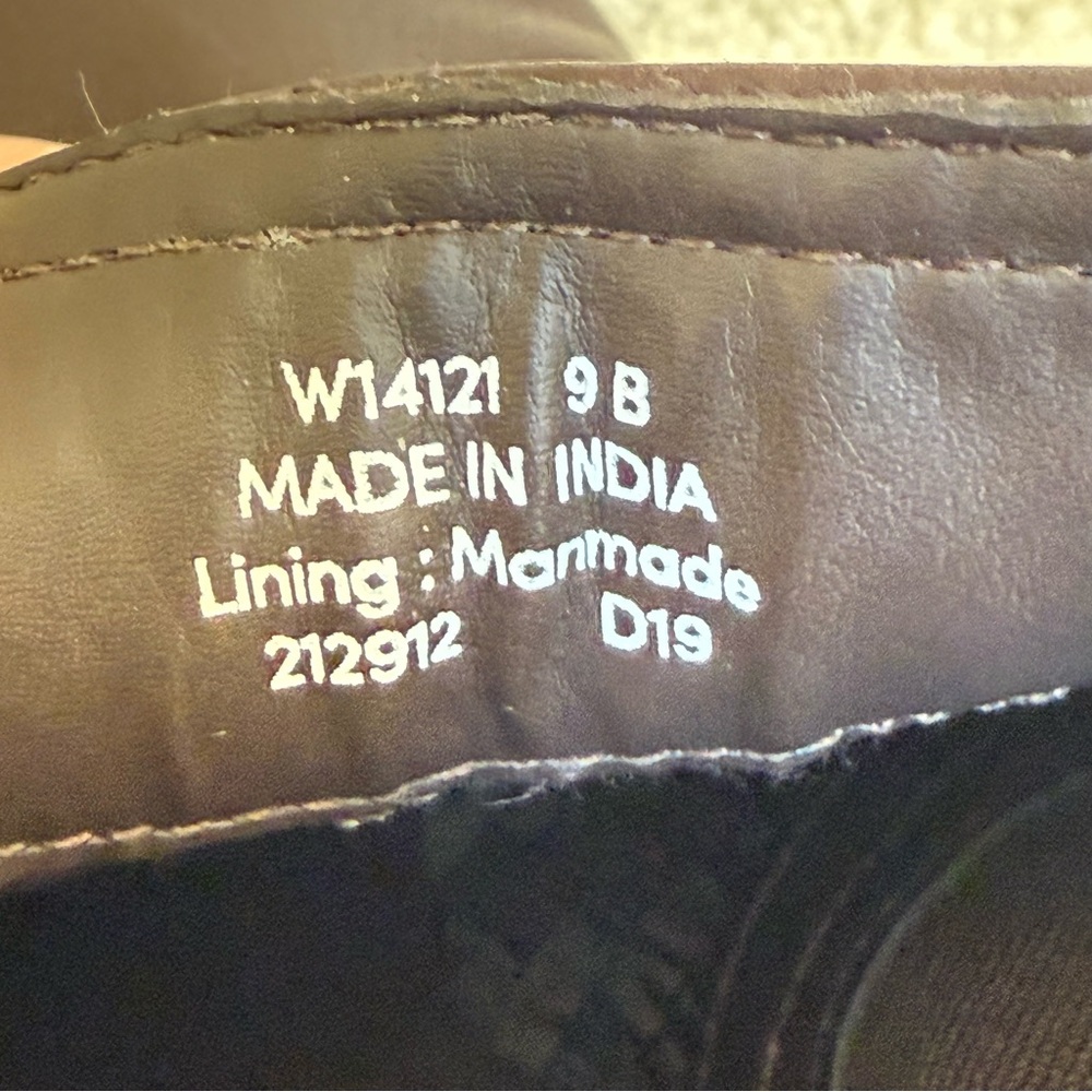 Cole Haan Cassie Ankle Bootie Dark Brown Size 9B - Picture 9 of 9